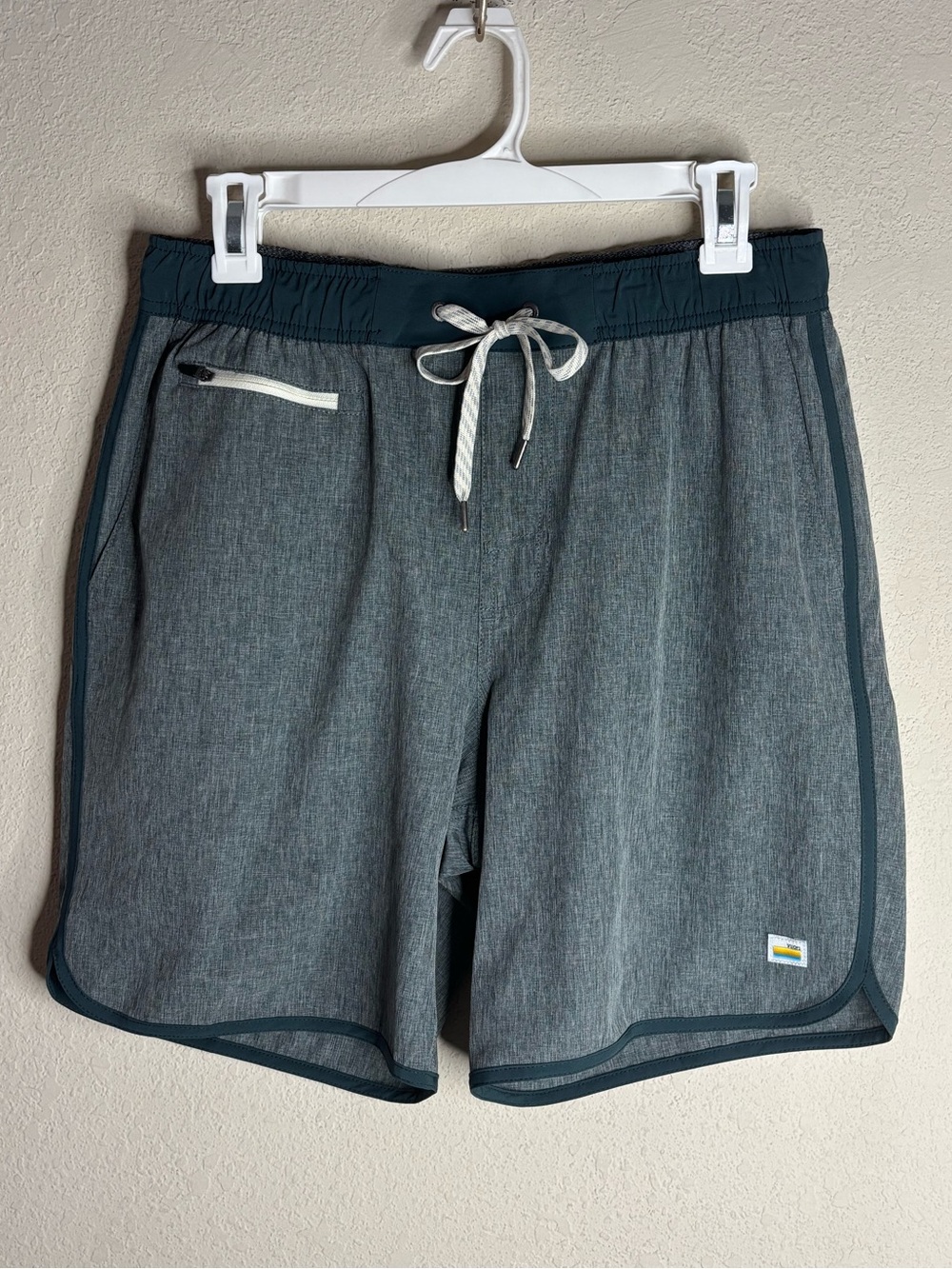 Vuori banks shorts 7 1/2” unlined size medium